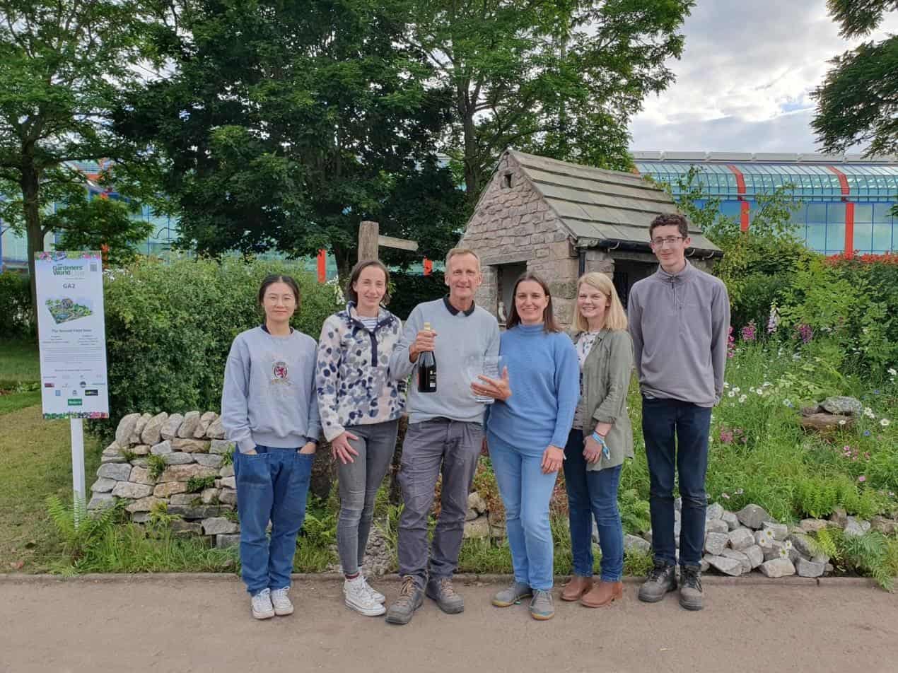 Chloe Ye, Aimee Tulley, Mike Baldwin, Faye Geeson, Sara Gadzik and Daniel Edwards  